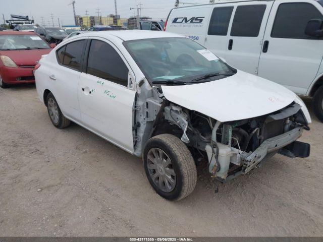  Salvage Nissan Versa