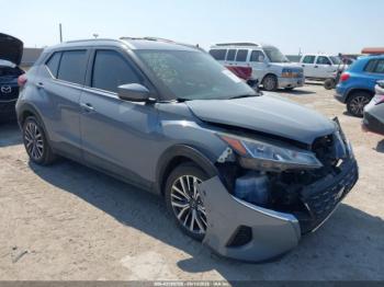  Salvage Nissan Kicks