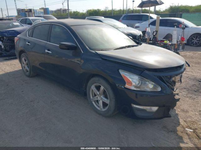  Salvage Nissan Altima