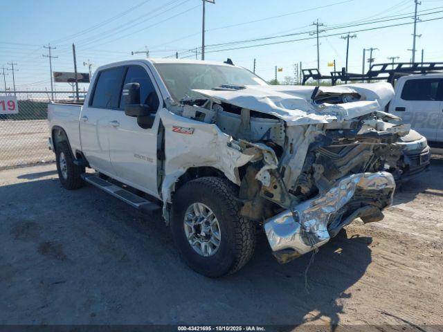  Salvage Chevrolet Silverado 2500
