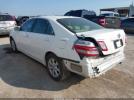Toyota Camry Le Image 4