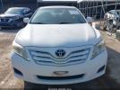 Toyota Camry Le Image 12