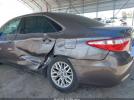 Toyota Camry Le Image 9