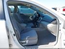 Toyota Camry Le Image 2