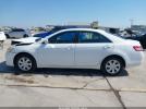 Toyota Camry Le Image 14