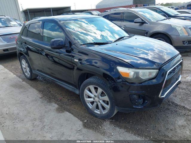  Salvage Mitsubishi Outlander