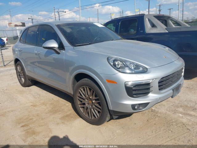  Salvage Porsche Cayenne