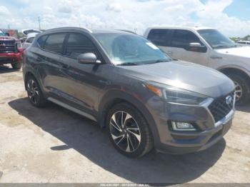  Salvage Hyundai TUCSON