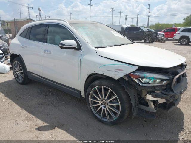  Salvage Mercedes-Benz GLA