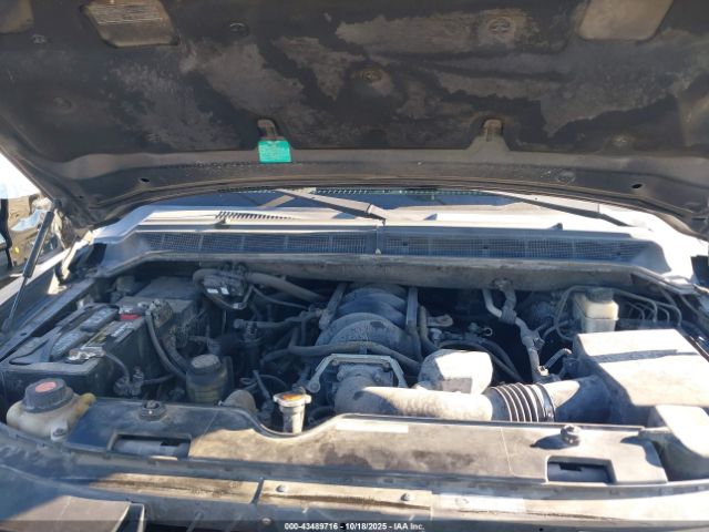 Nissan Armada Sv Image 15