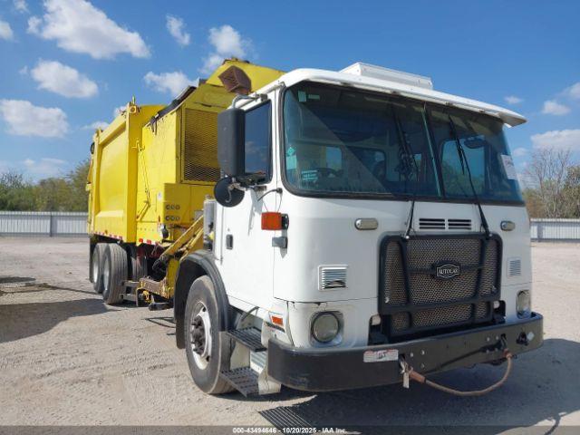  Salvage Autocar Llc Xpeditor