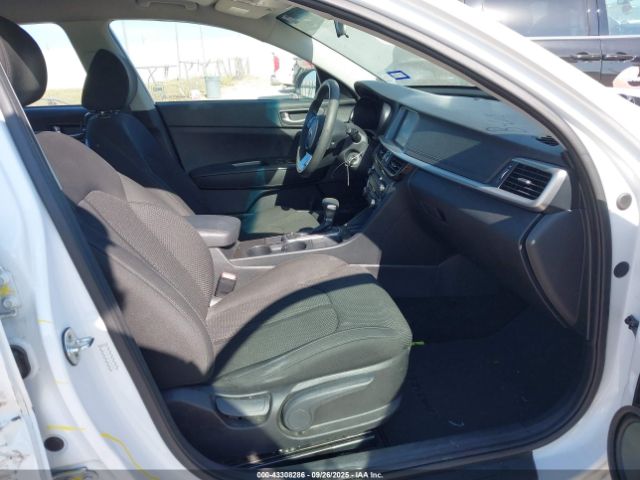 Kia Optima Lx Image 10