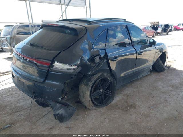 Porsche Macan S Image 12