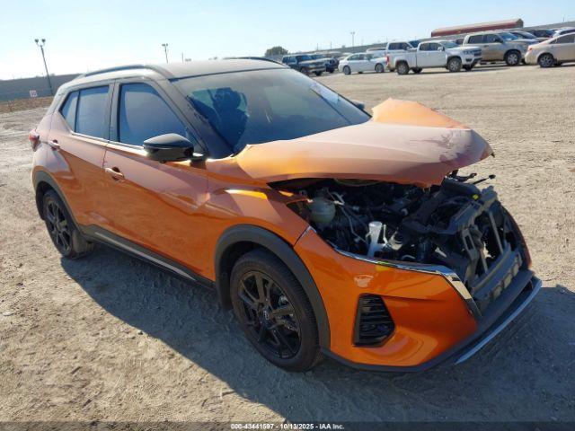  Salvage Nissan Kicks