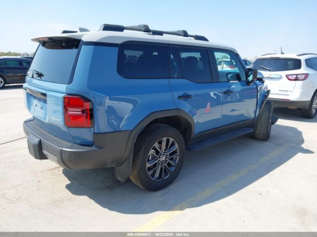 Toyota Land Cruiser Image 4