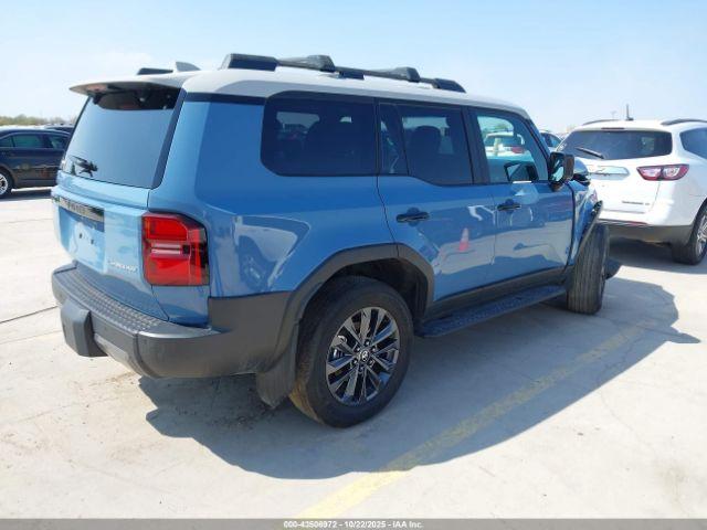 Toyota Land Cruiser Image 4