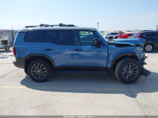 Toyota Land Cruiser Image 13