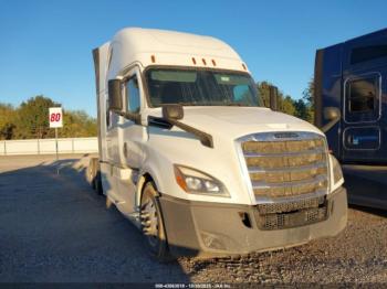  Salvage Freightliner New Cascadia 126