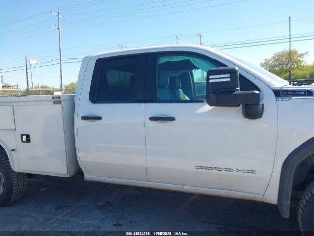 GMC Sierra 2500 2wd Double Cab Long Bed Pro Image 10