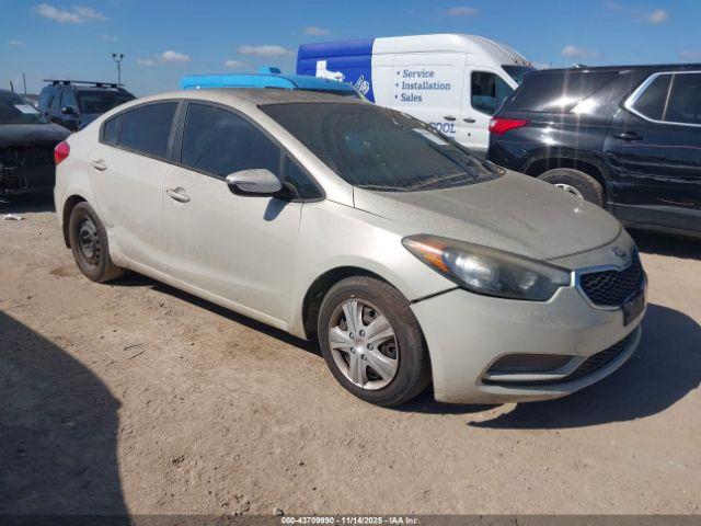  Salvage Kia Forte