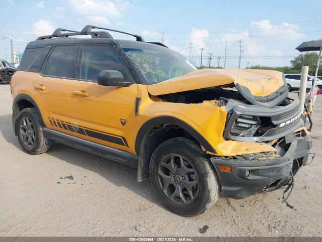  Salvage Ford Bronco