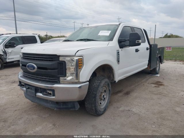 Ford F-250 Xl Image 5