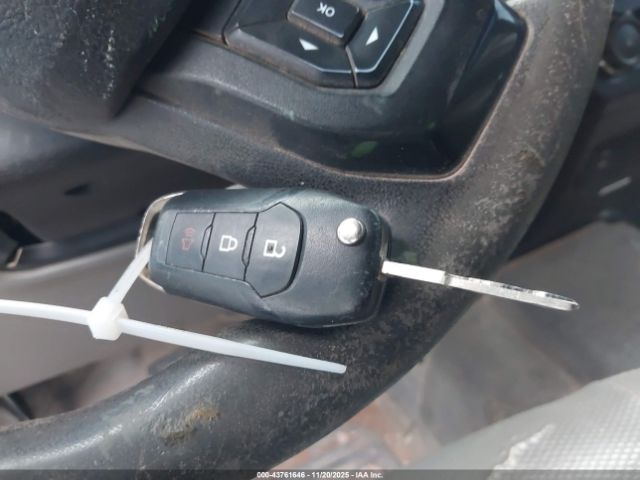 Ford F-250 Xl Image 10