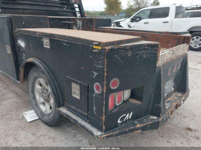 Ford F-250 Xl Image 3