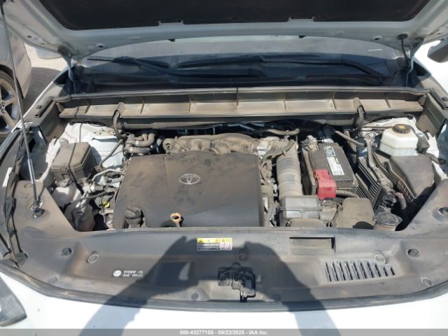 Toyota Highlander Xle Image 16