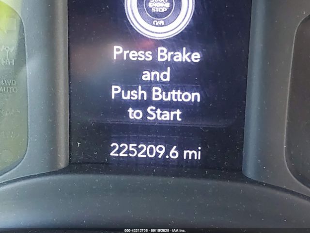 Ram 2500 Tradesman  4x4 8' Box Image 2