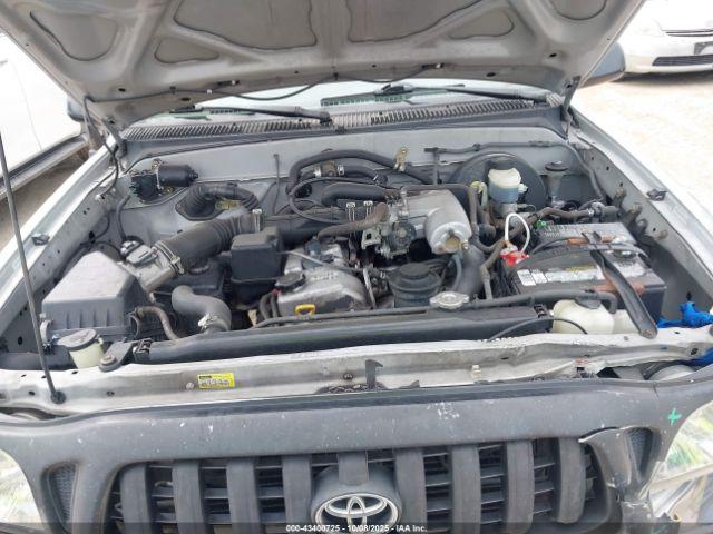 Toyota Tacoma Image 11