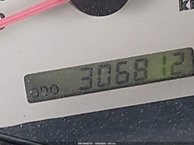 Toyota Tacoma Image 4