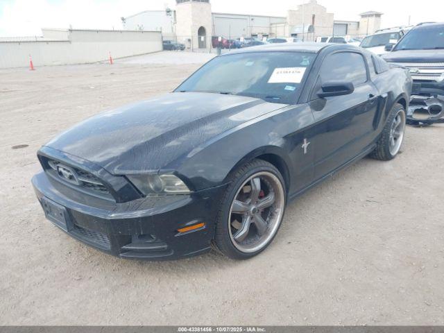 Ford Mustang V6 Premium Image 4