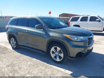  Salvage Toyota Highlander