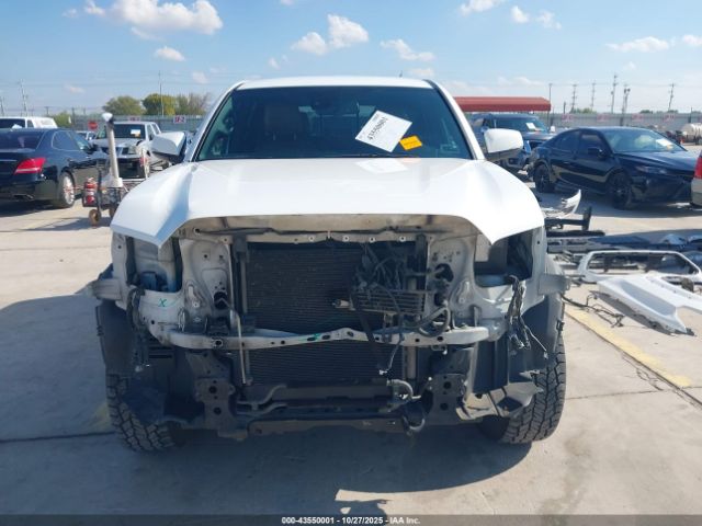 Toyota Tacoma Trd Off Road Image 12