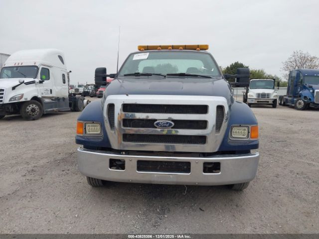 Ford F-650 Image 15
