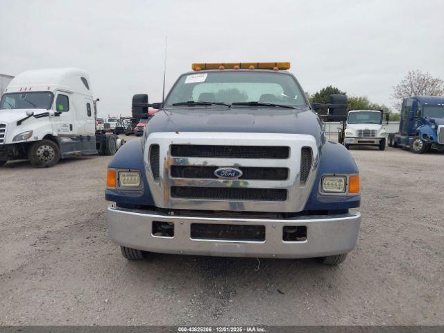 Ford F-650 Image 15