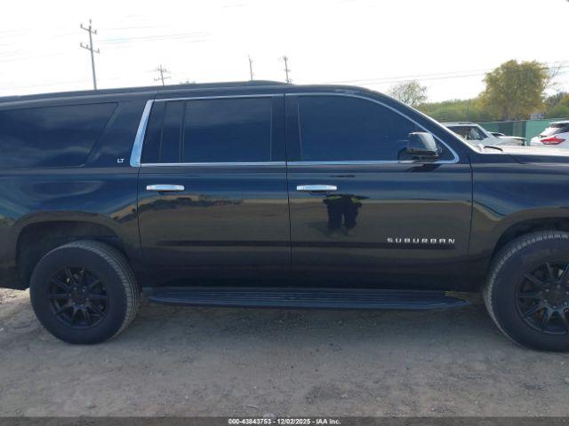 Chevrolet Suburban 2wd Lt Image 16