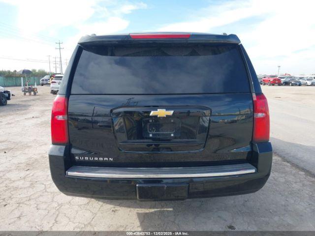 Chevrolet Suburban 2wd Lt Image 2