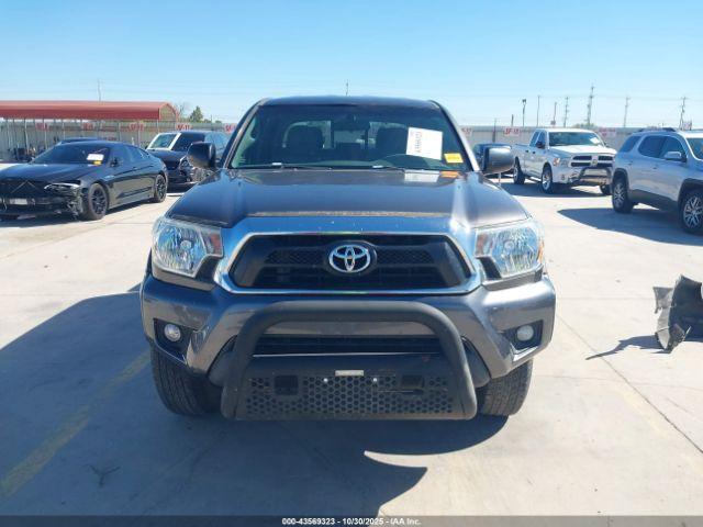 Toyota Tacoma Prerunner V6 Image 4