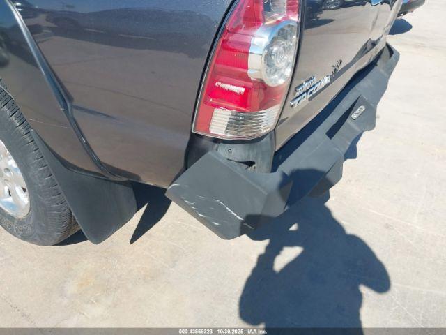 Toyota Tacoma Prerunner V6 Image 2