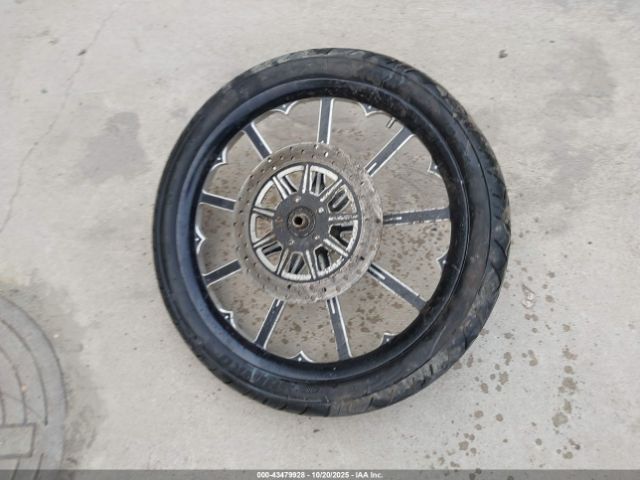 Harley-Davidson Fxstb Image 9