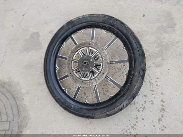 Harley-Davidson Fxstb Image 9