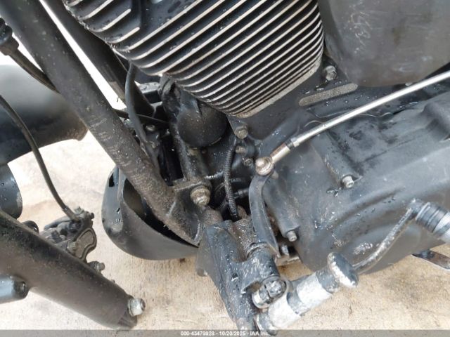 Harley-Davidson Fxstb Image 15