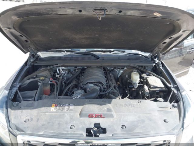 GMC Yukon Denali Image 2