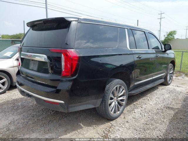 GMC Yukon 4wd Denali Image 3