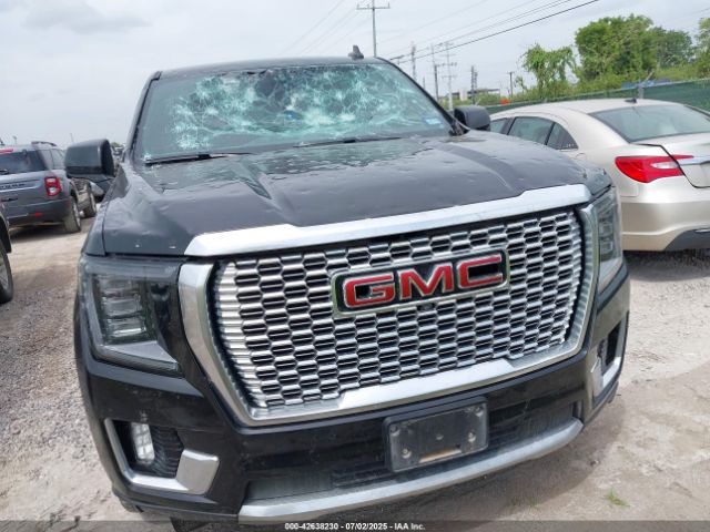 GMC Yukon 4wd Denali Image 10