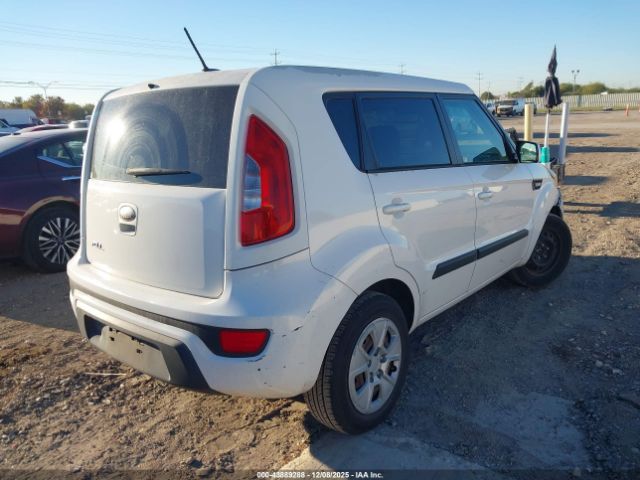 Kia Soul Image 10
