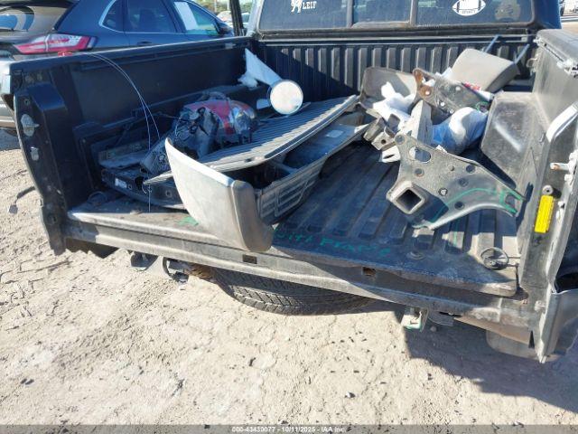 Toyota Tacoma Prerunner V6 Image 3