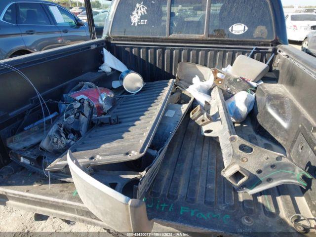 Toyota Tacoma Prerunner V6 Image 13